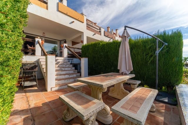 3 soveværelse Villa til salg i Lomas De Marbella, Marbella med swimmingpool garage - € 875.000 (Ref: 9385418)