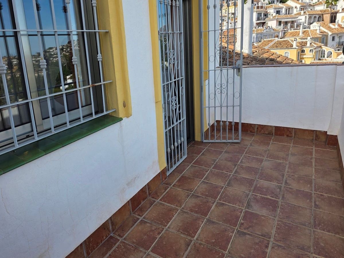 3 soverom Hus til salgs i Mijas Golf med garasje - € 425 000 (Ref: 9385419)