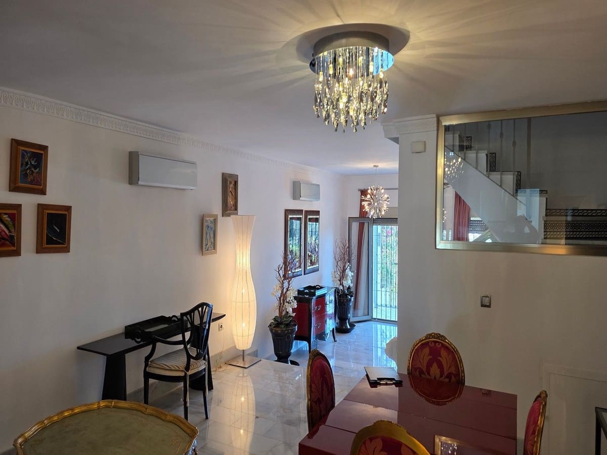 3 soverom Hus til salgs i Mijas Golf med garasje - € 425 000 (Ref: 9385419)