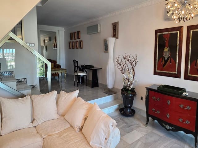 3 sypialnia Dom na sprzedaż w Mijas Golf, Mijas z garażem - 425 000 € (Ref: 9385419)