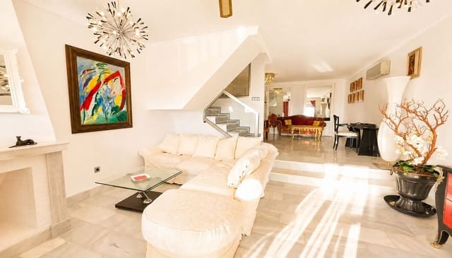 3 slaapkamer Huis te koop in Mijas Golf, Mijas - € 405.000 (Ref: 9385419)