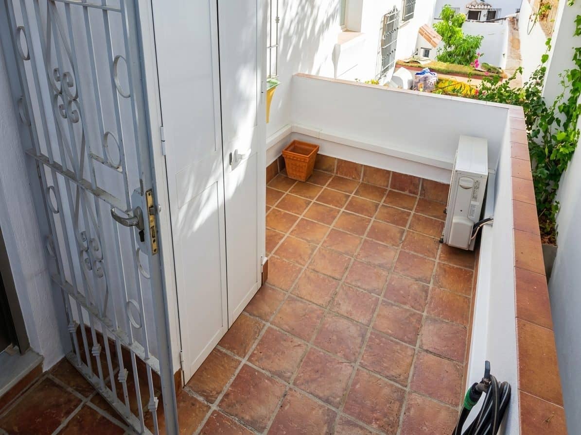 3 bedroom Villa for sale in Mijas Golf with garage - € 405,000 (Ref: 9385419)