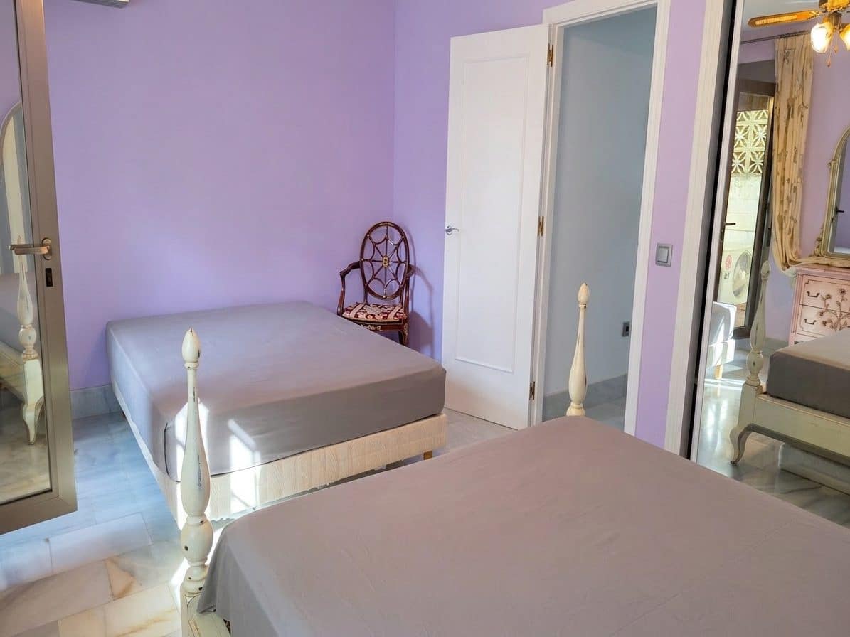 3 bedroom Villa for sale in Mijas Golf with garage - € 405,000 (Ref: 9385419)