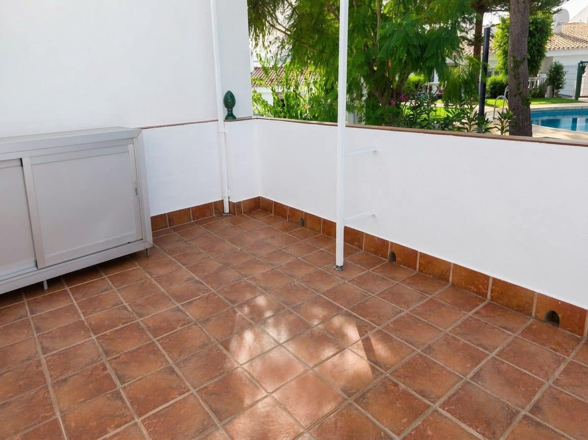 3 bedroom Villa for sale in Mijas Golf with garage - € 405,000 (Ref: 9385419)