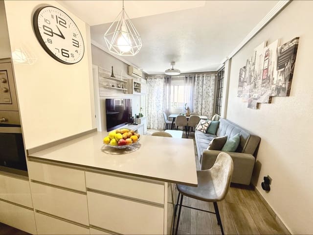 2 quarto Apartamento para venda em Parque de las Naciones, Torrevieja com piscina - 148 900 € (Ref: 9387779)