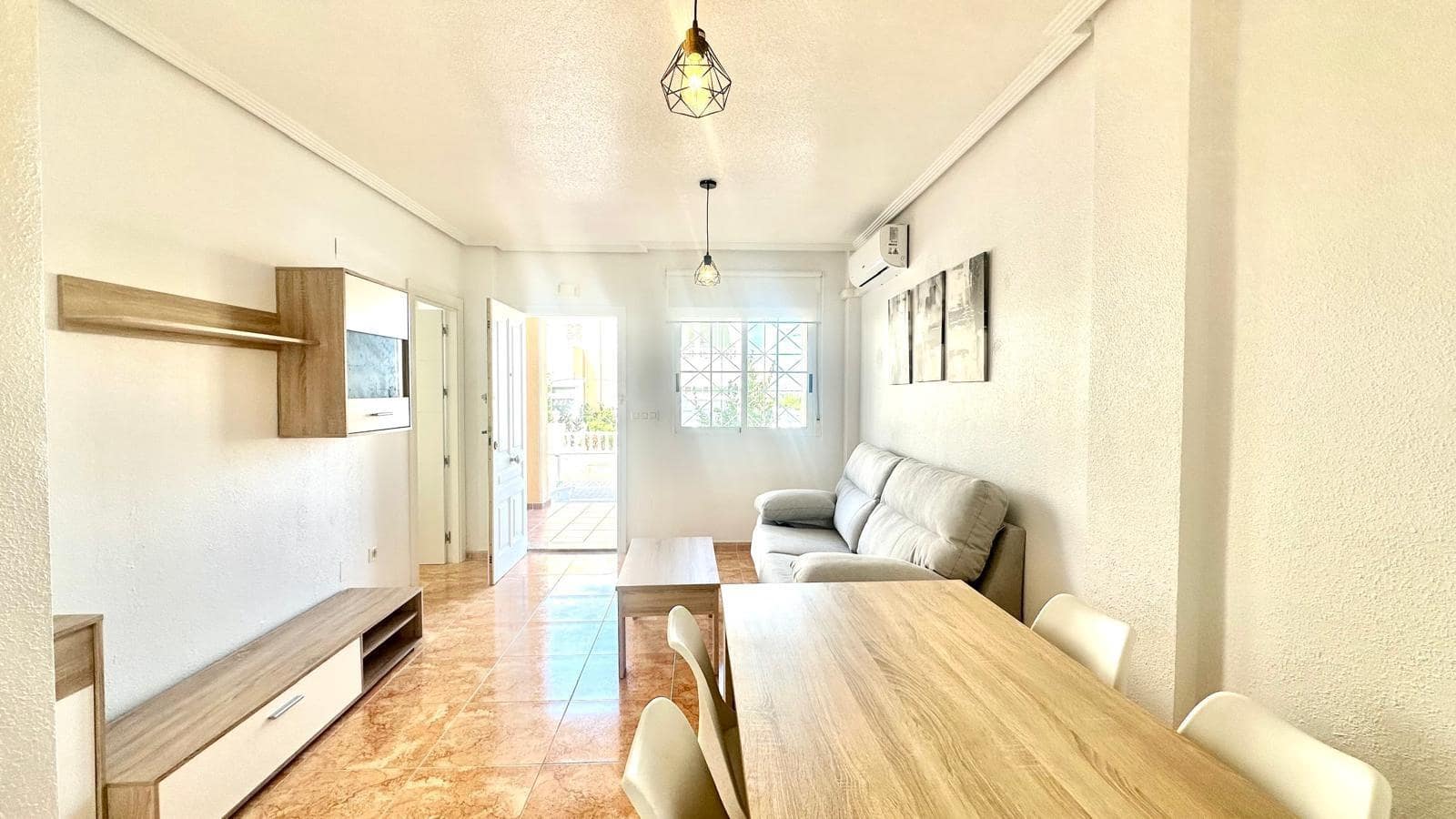 2 bedroom Bungalow for sale in Torrevieja - € 159,900 (Ref: 9387785)