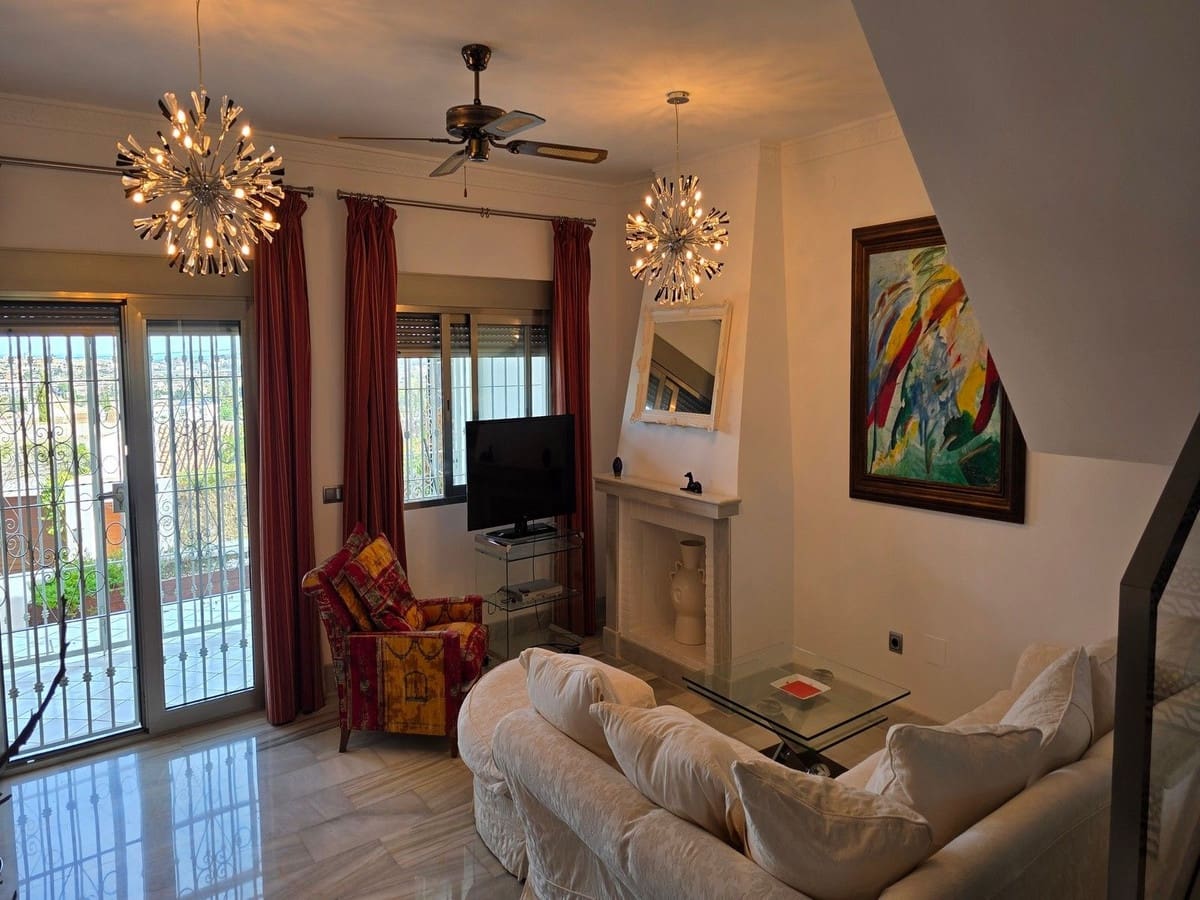 3 soverom Hus til salgs i Mijas Costa med garasje - € 425 000 (Ref: 9387787)