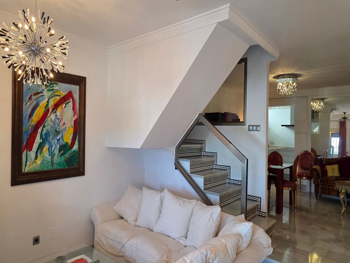 3 bedroom Townhouse for sale in Mijas Costa with garage - € 425,000 (Ref: 9387787)