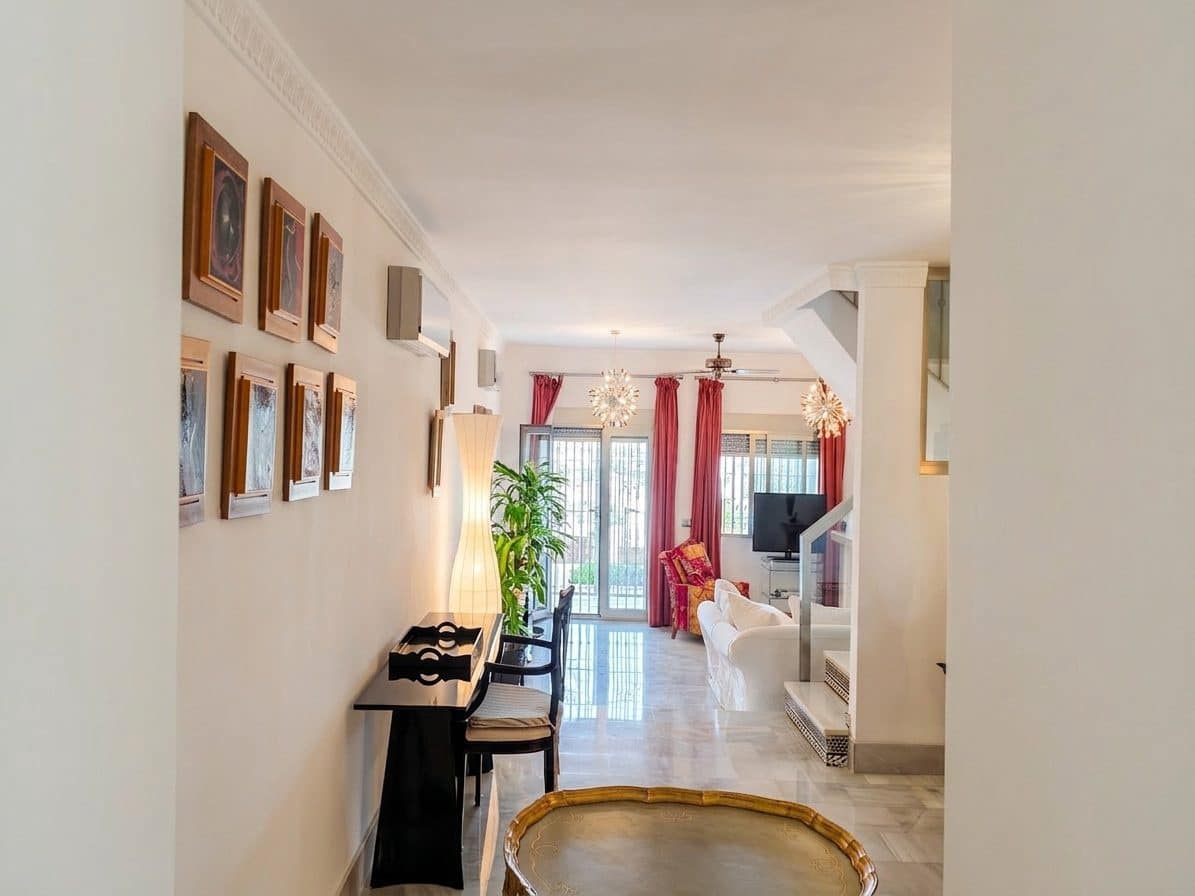 3 chambre Villa/Maison à vendre à Mijas Costa avec garage - 405 000 € (Ref: 9387787)