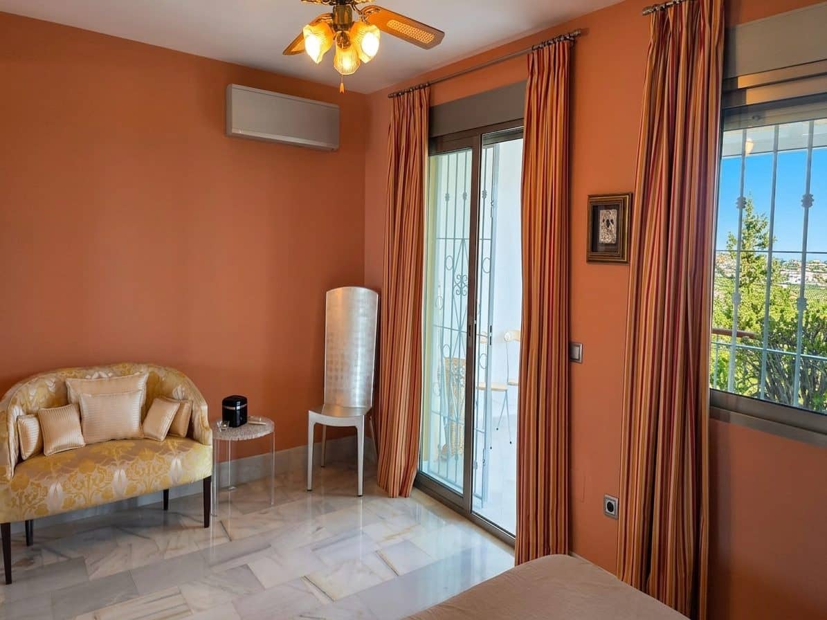 3 chambre Villa/Maison à vendre à Mijas Costa avec garage - 405 000 € (Ref: 9387787)