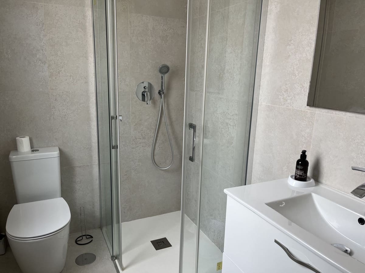 3 makuuhuone Omakotitalo myytävänä paikassa Villamartin mukana uima-altaan - 335 000 € (Ref: 9387788)