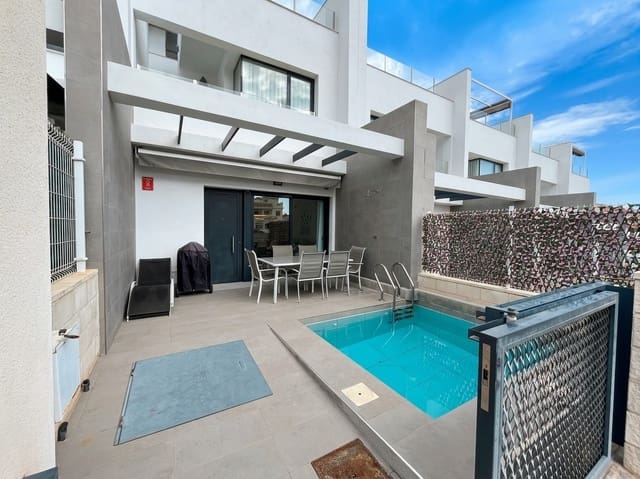 3 chambre Maison de Ville à vendre à Lomas de Campoamor - Las Ramblas, Orihuela avec piscine - 335 000 € (Ref: 9387788)