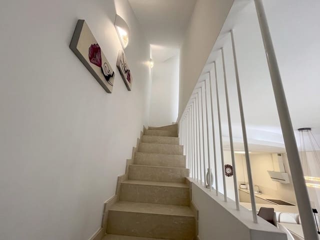 3 chambre Maison de Ville à vendre à Lomas de Campoamor - Las Ramblas, Orihuela avec piscine - 335 000 € (Ref: 9387788)