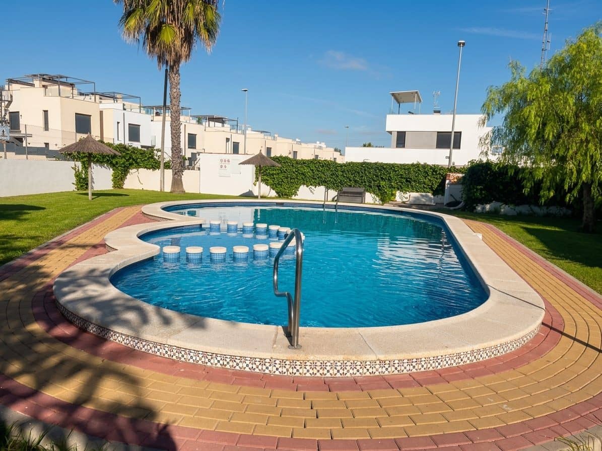 3 bedroom Villa for sale in Orihuela with pool - € 335,000 (Ref: 9387788)