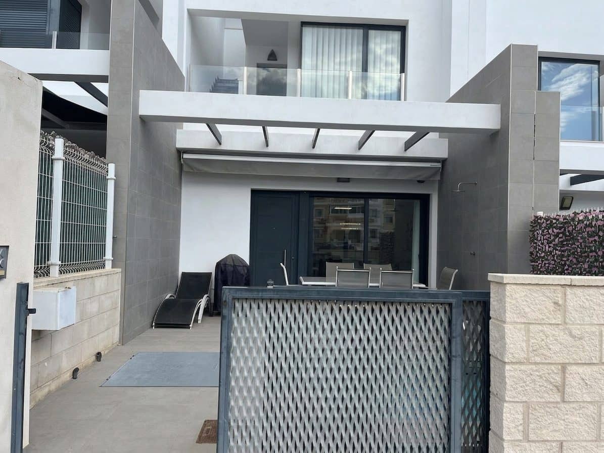 3 bedroom Villa for sale in Orihuela with pool - € 335,000 (Ref: 9387788)