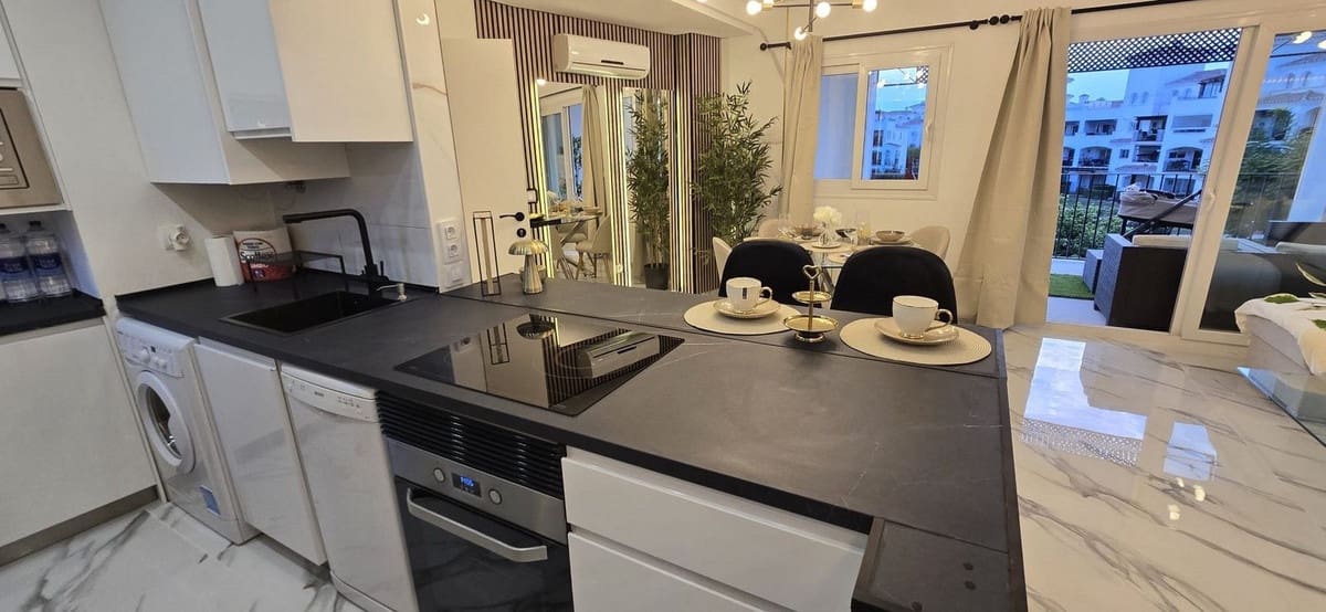 2 soveværelse Lejlighed til salg i Hacienda Riquelme med garage - € 189.900 (Ref: 9390464)