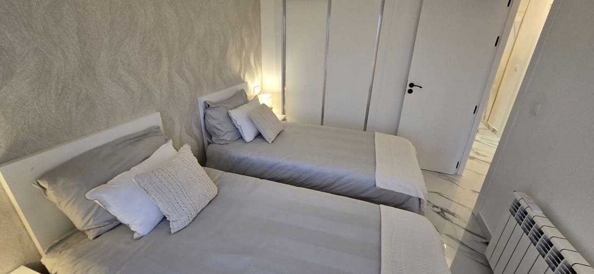 2 soveværelse Lejlighed til salg i Hacienda Riquelme med garage - € 189.900 (Ref: 9390464)