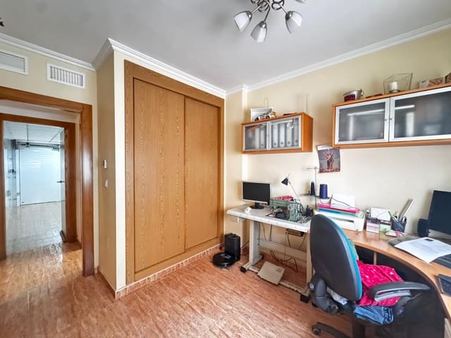 4 camera da letto Villa in vendita in Centro, Los Alcázares con garage - 269.900 € (Rif: 9390474)