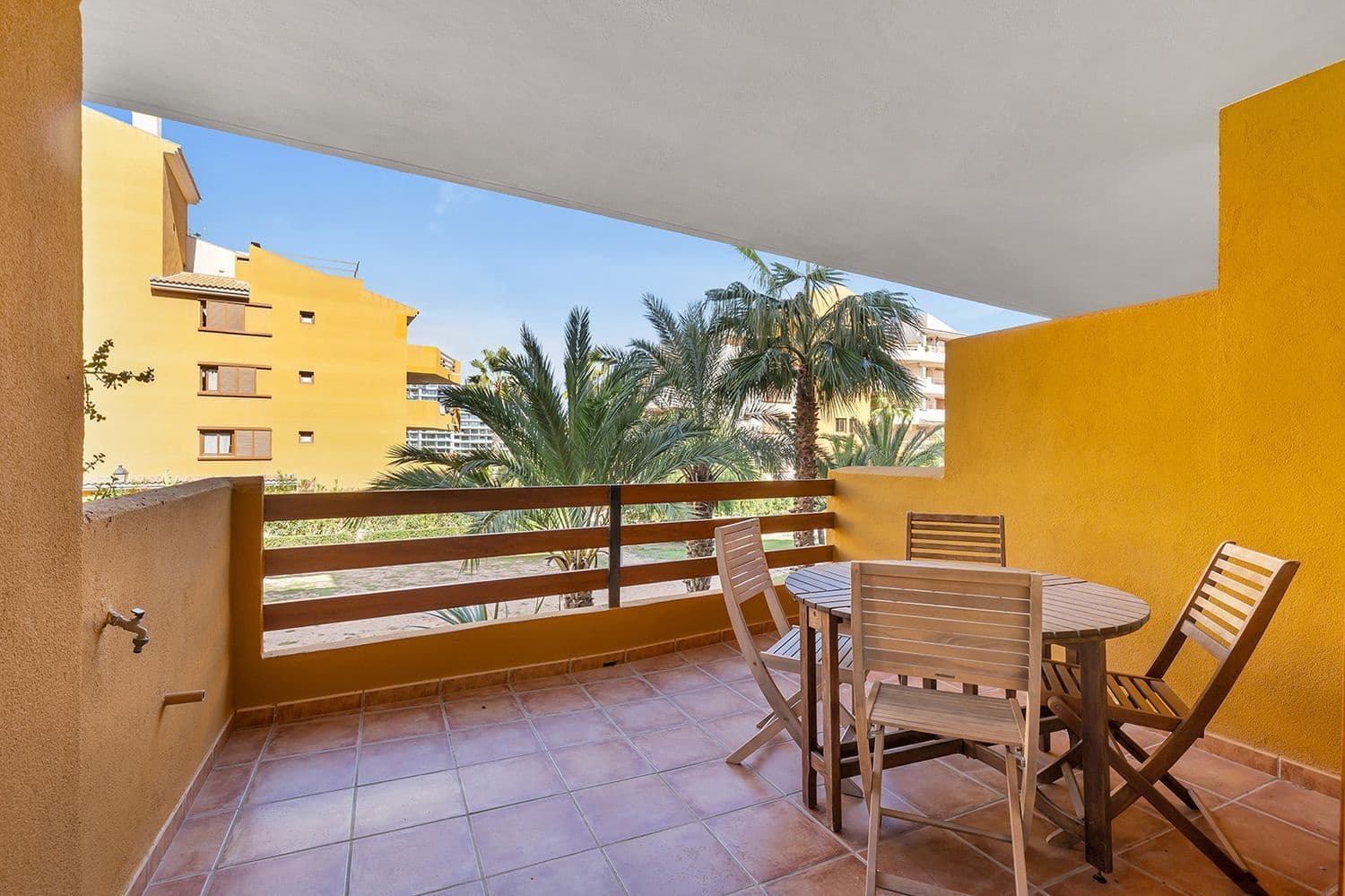 2 soveværelse Lejlighed til salg i Torrevieja med swimmingpool garage - € 255.000 (Ref: 9390483)
