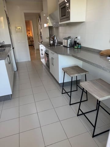 Apartamento de 3 habitaciones en La Duquesa / Puerto de la Duquesa, Manilva en venta - 595.000 € (Ref: 9390488)