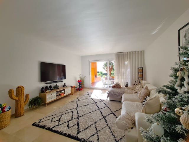 Apartamento de 3 habitaciones en La Duquesa / Puerto de la Duquesa, Manilva en venta - 595.000 € (Ref: 9390488)
