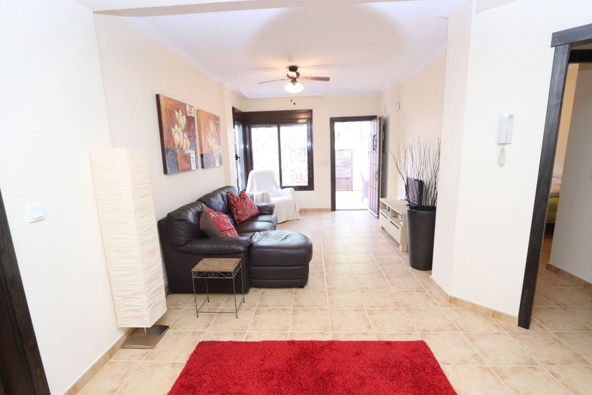 3 bedroom Semi-detached Villa for sale in San Cayetano with pool garage - € 165,000 (Ref: 9390491)