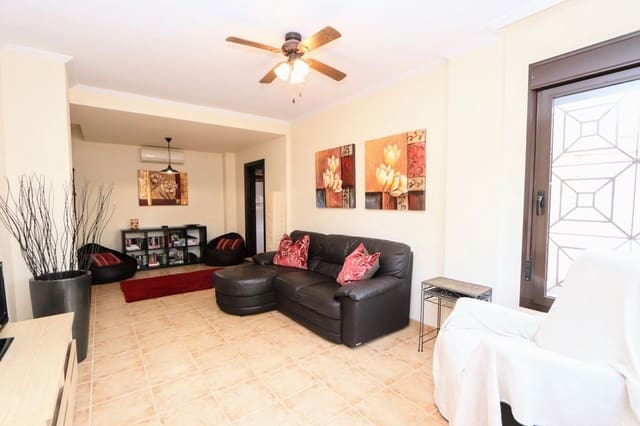 3 soveværelse Semi-Rækkehus til salg i San Cayetano, Torre-Pacheco med swimmingpool garage - € 165.000 (Ref: 9390491)