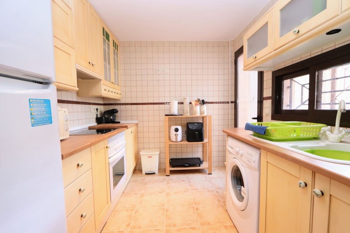 3 bedroom Semi-detached Villa for sale in San Cayetano with pool garage - € 165,000 (Ref: 9390491)