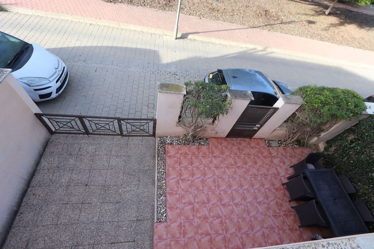 3 bedroom Semi-detached Villa for sale in San Cayetano with pool garage - € 165,000 (Ref: 9390491)