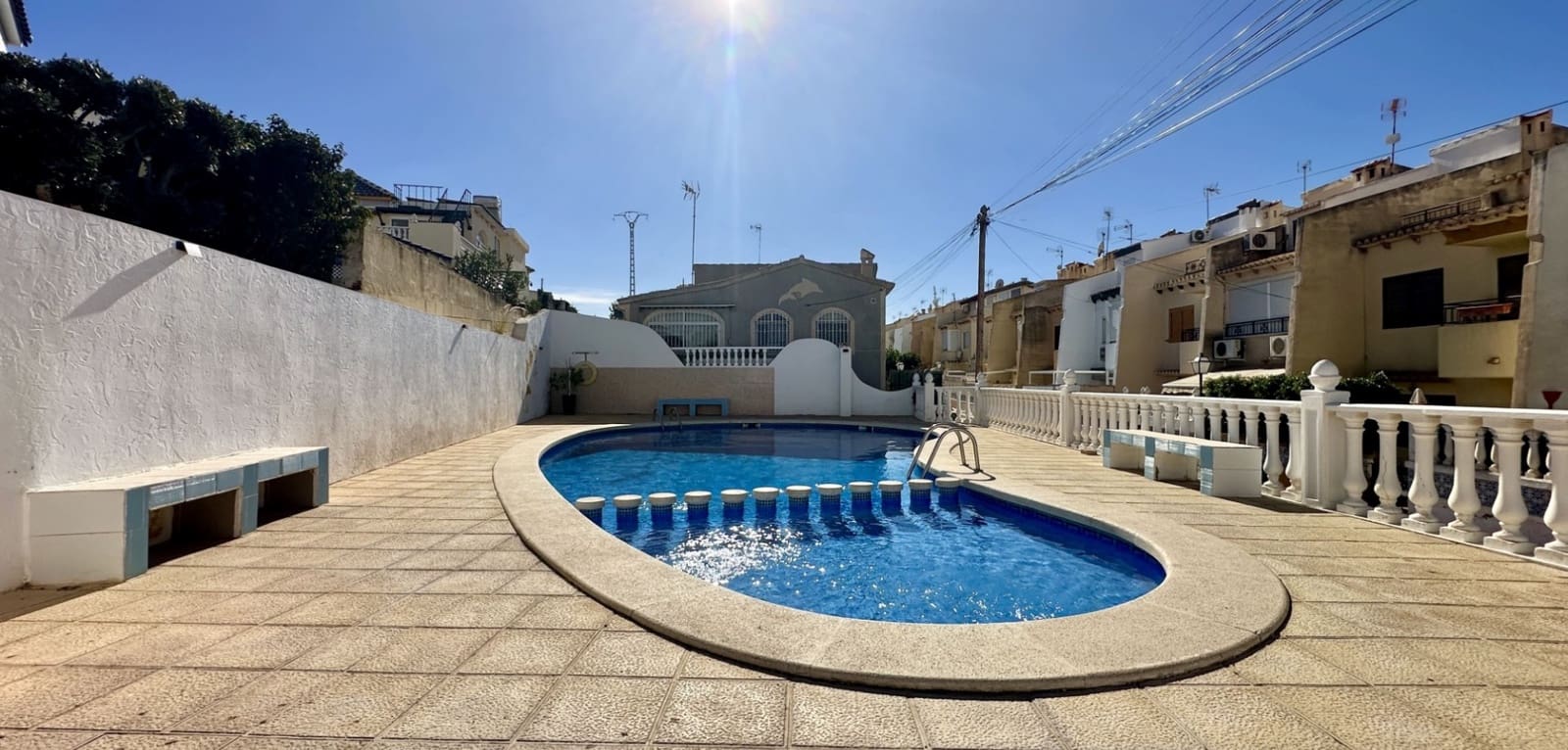 3 soverom Hus til salgs i Torrevieja med svømmebasseng - € 229 000 (Ref: 9393301)