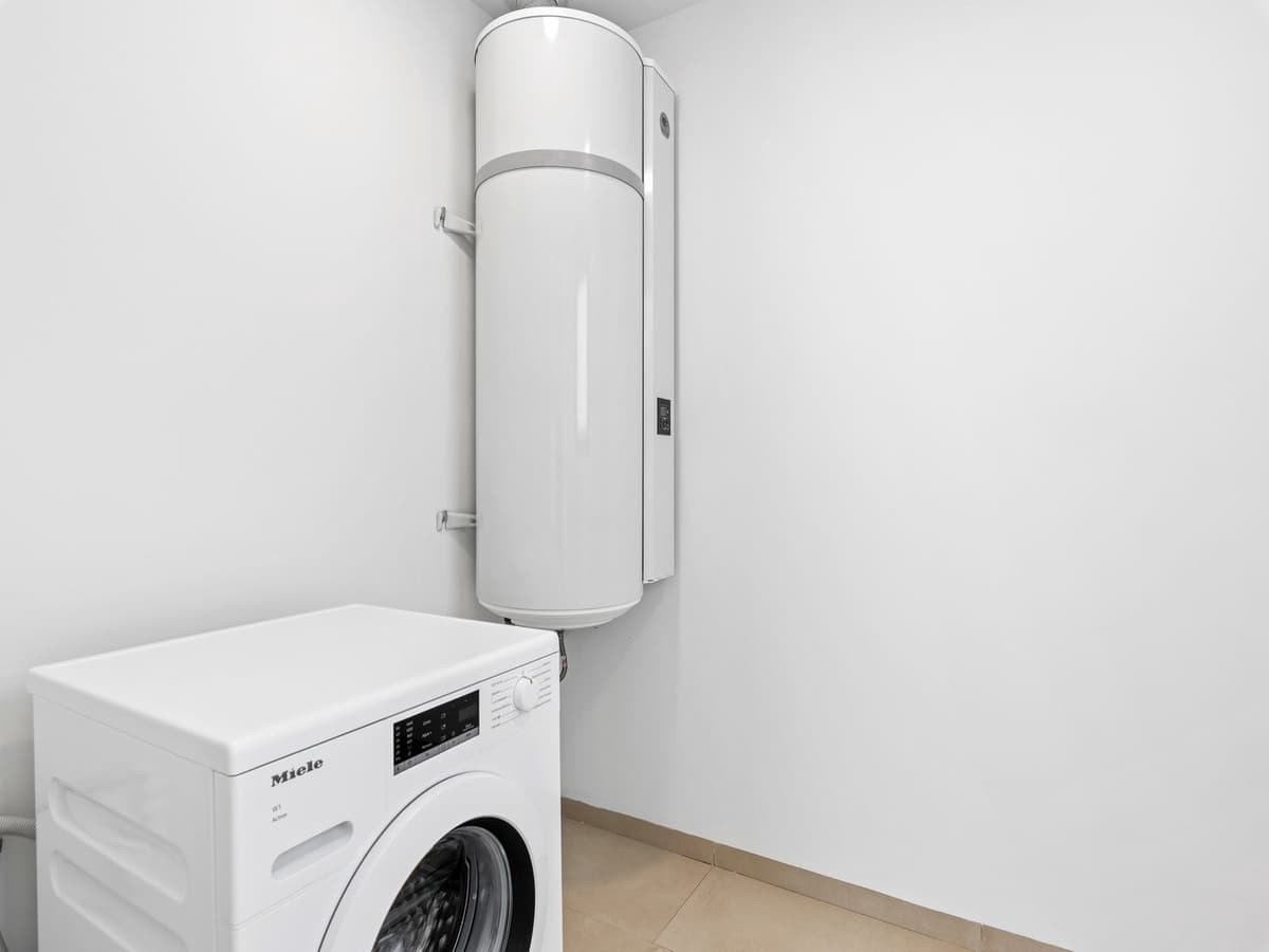 3 sypialnia Willa na sprzedaż w Los Alcazares z basenem garażem - 489 900 € (Ref: 9395879)