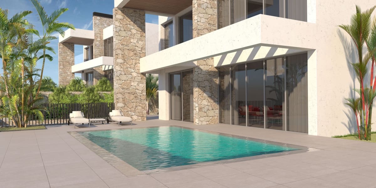 4 bedroom Villa for sale in Mijas Costa with pool - € 1,675,000 (Ref: 9398327)