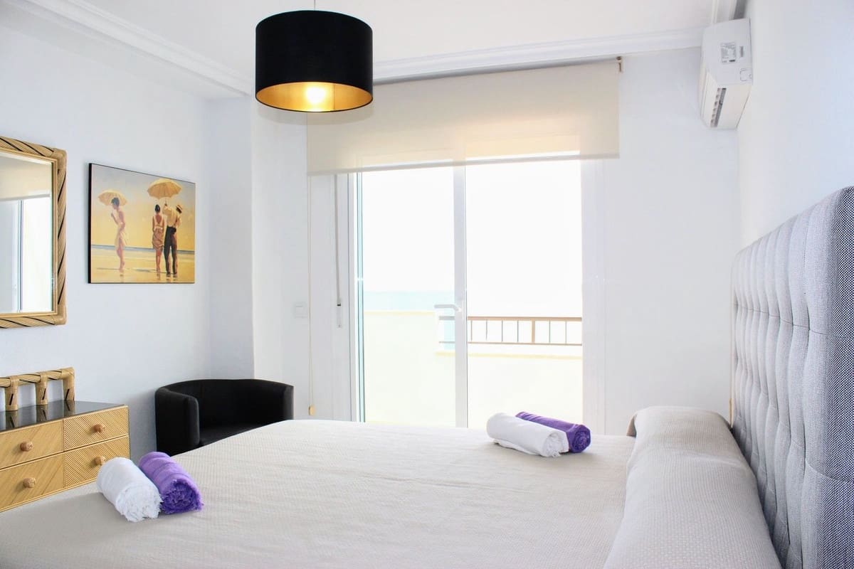 Apartamento de 3 habitaciones en Pilar de la Horadada en venta con garaje - 450.000 € (Ref: 9398329)