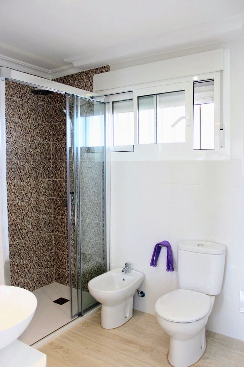 Apartamento de 3 habitaciones en Pilar de la Horadada en venta con garaje - 450.000 € (Ref: 9398329)