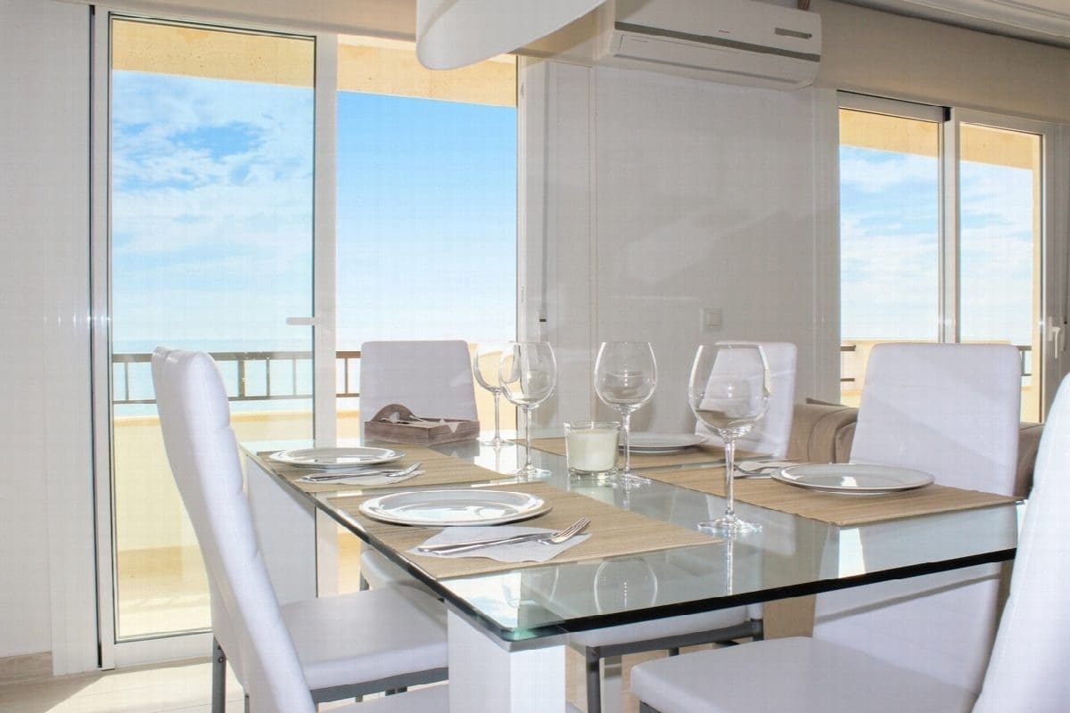 3 Zimmer Apartment zu verkaufen in Pilar de la Horadada mit Garage - 450.000 € (Ref: 9398329)
