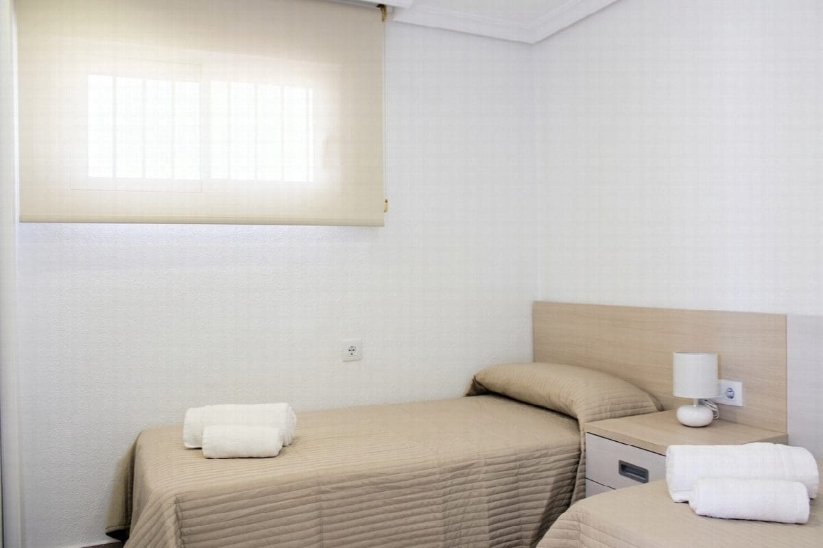 3 Zimmer Apartment zu verkaufen in Pilar de la Horadada mit Garage - 450.000 € (Ref: 9398329)