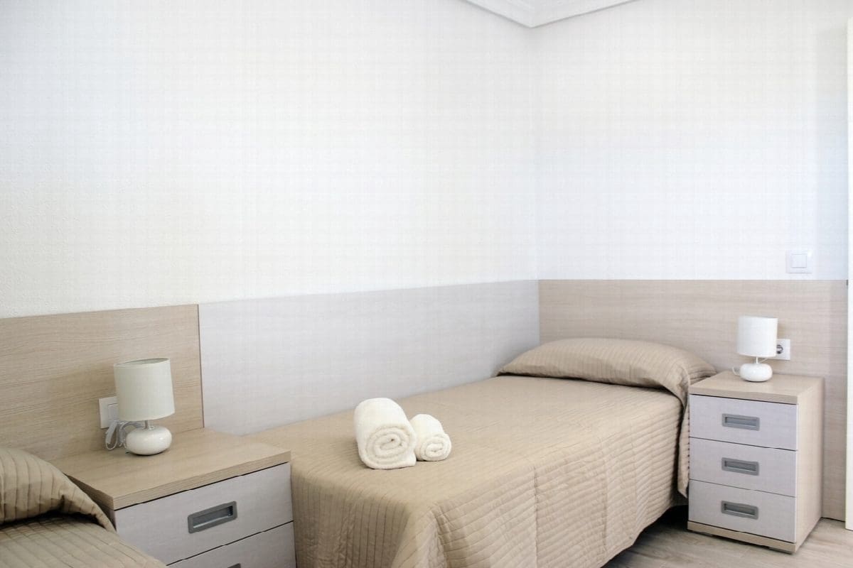 3 Zimmer Apartment zu verkaufen in Pilar de la Horadada mit Garage - 450.000 € (Ref: 9398329)