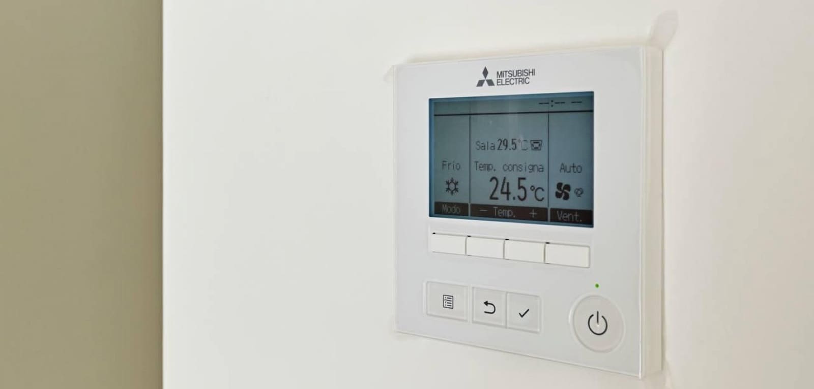 2 soverom Leilighet til salgs i Torrevieja med svømmebasseng garasje - € 379 000 (Ref: 9398334)