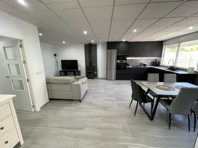 5 makuuhuone Omakotitalo myytävänä paikassa Algorfa - 225 000 € (Ref: 9398337)