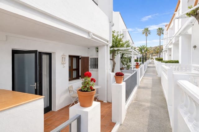 1 quarto Casa em Banda para venda em Punta de la Chullera, Manilva com garagem - 229 000 € (Ref: 9398342)