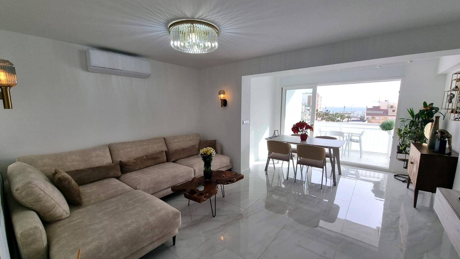 2 sypialnia Apartament na sprzedaż w Torrevieja - 239 000 € (Ref: 9400758)