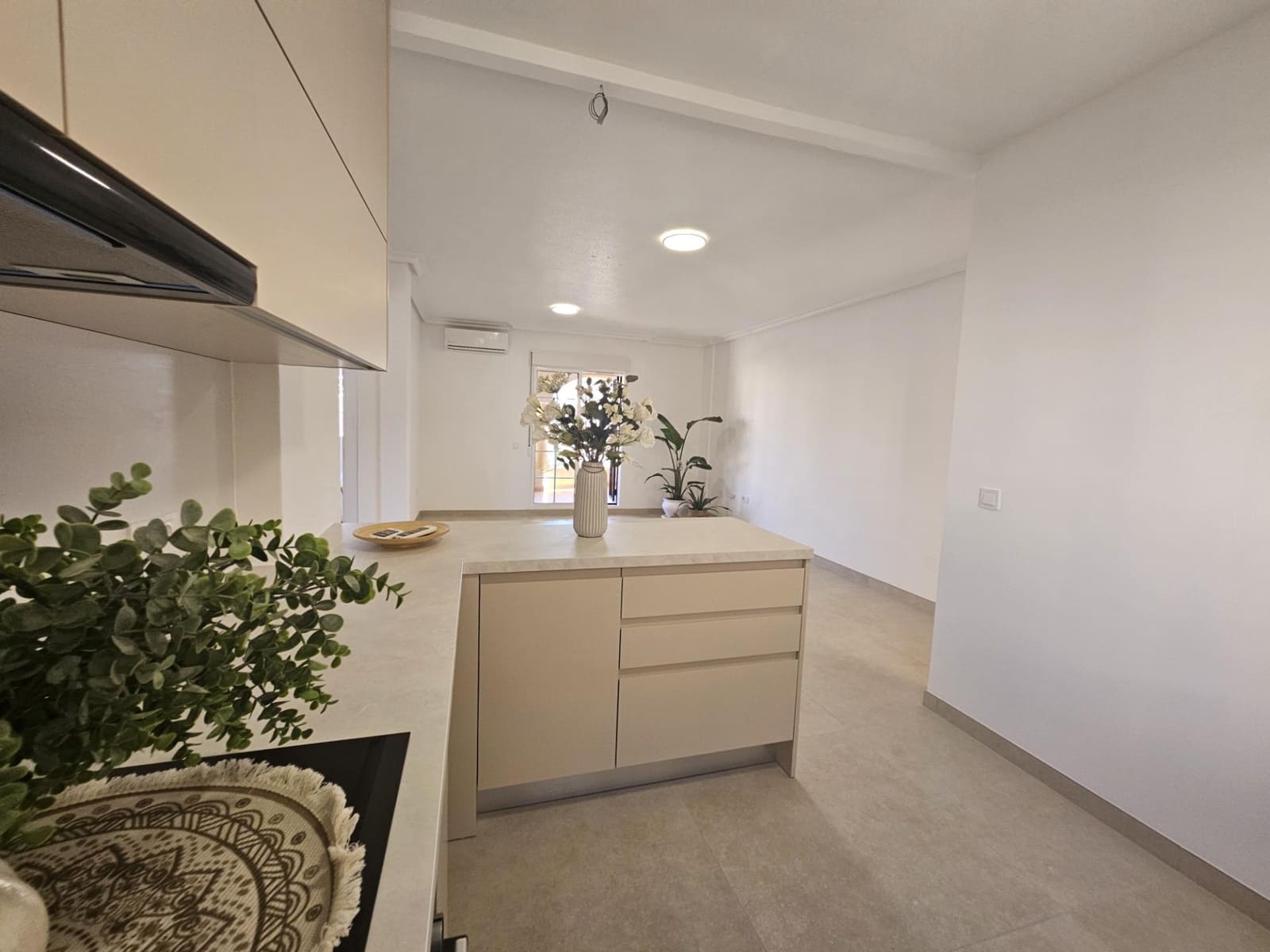 Apartamento de 2 habitaciones en Orihuela Costa en venta con piscina - 199.000 € (Ref: 9406475)