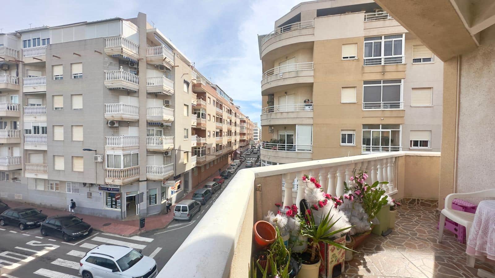 2 sypialnia Penthouse na sprzedaż w Torrevieja z basenem - 149 900 € (Ref: 9406478)