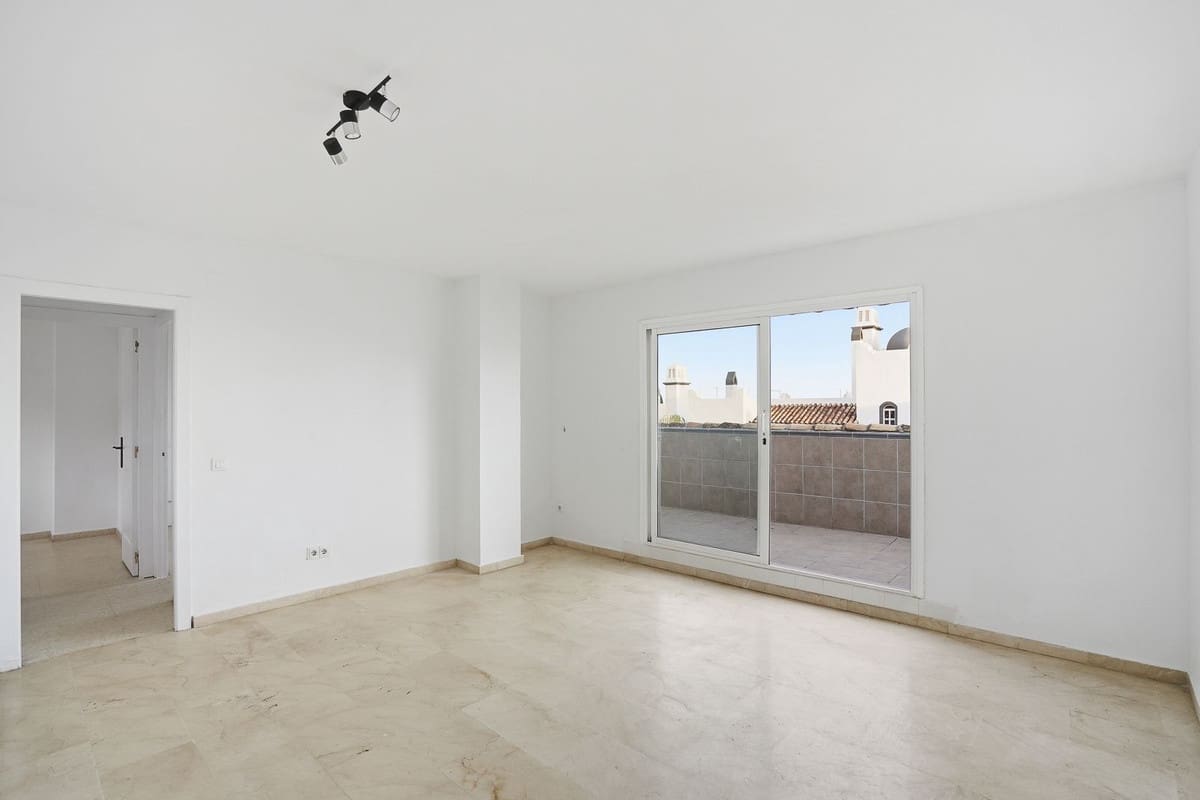 2 soverom Leilighet til salgs i Benalmadena - € 325 000 (Ref: 9406481)