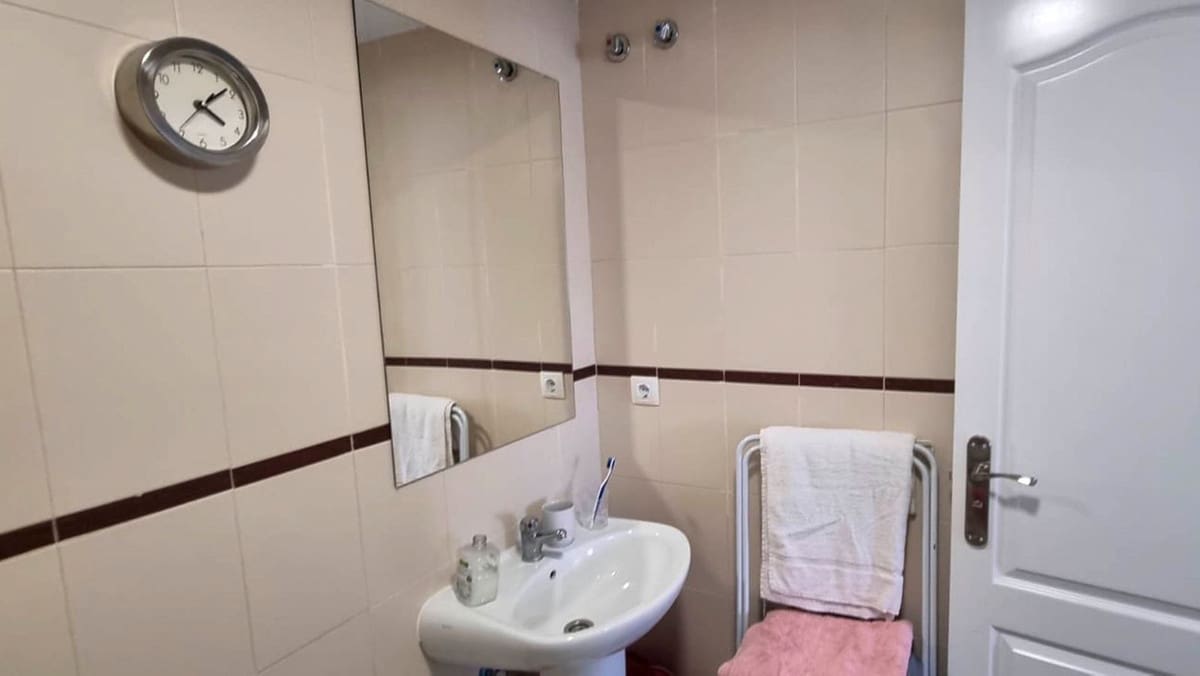 2 bedroom Penthouse for sale in Bahia de Casares with garage - € 210,000 (Ref: 9406482)