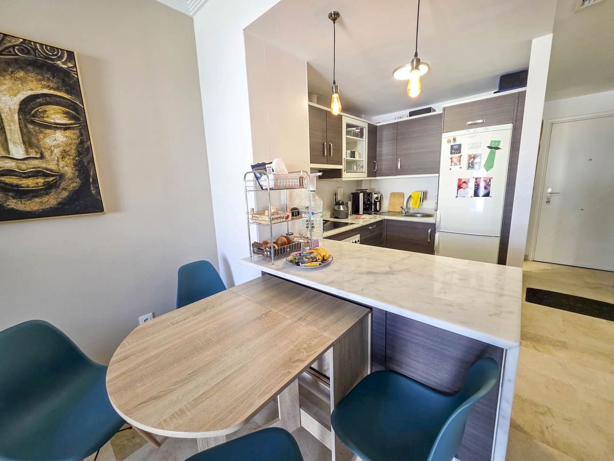 2 Zimmer Apartment zu verkaufen in La Duquesa / Puerto de la Duquesa - 219.000 € (Ref: 9406483)