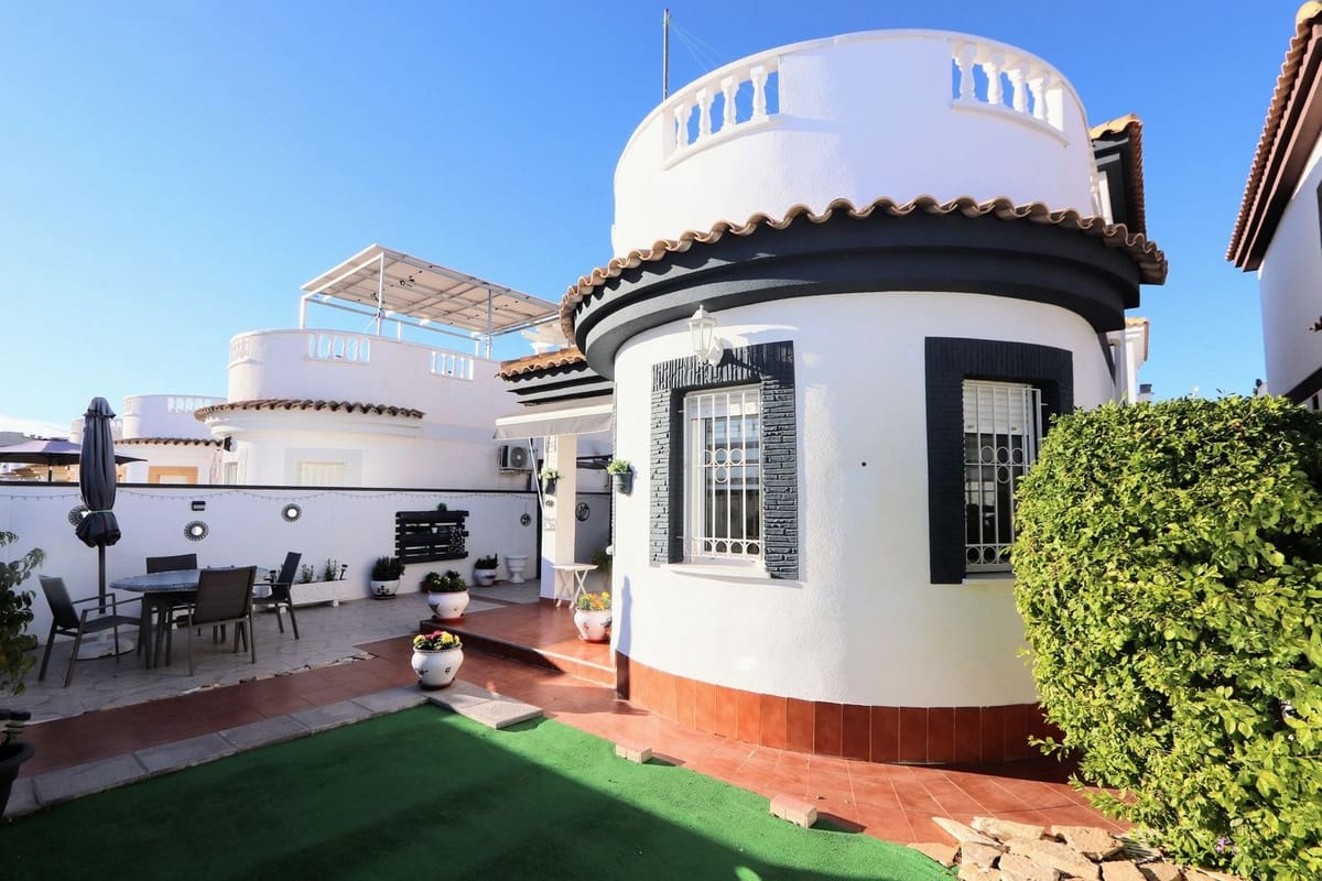 Chalet de 3 habitaciones en Sucina en venta - 208.000 € (Ref: 9406485)