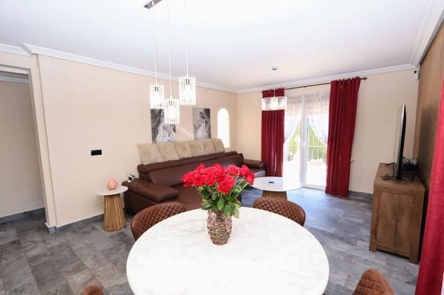 3 bedroom Villa for sale in Lomas de Cabo Roig - Los Dolses, Orihuela with pool - € 349,950 (Ref: 9406486)