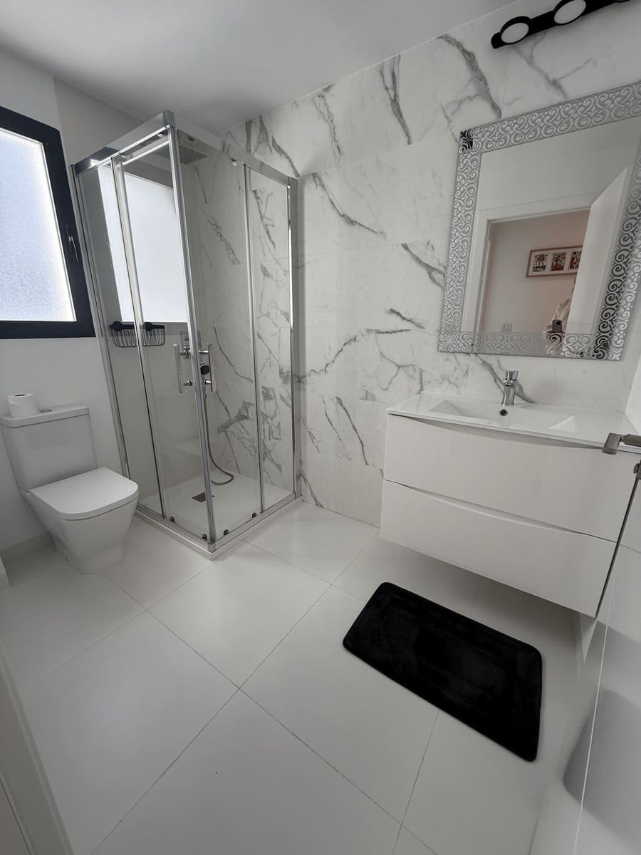 2 makuuhuone Huoneisto myytävänä paikassa San Miguel de Salinas mukana uima-altaan 
autotalli - 179 000 € (Ref: 9407974)