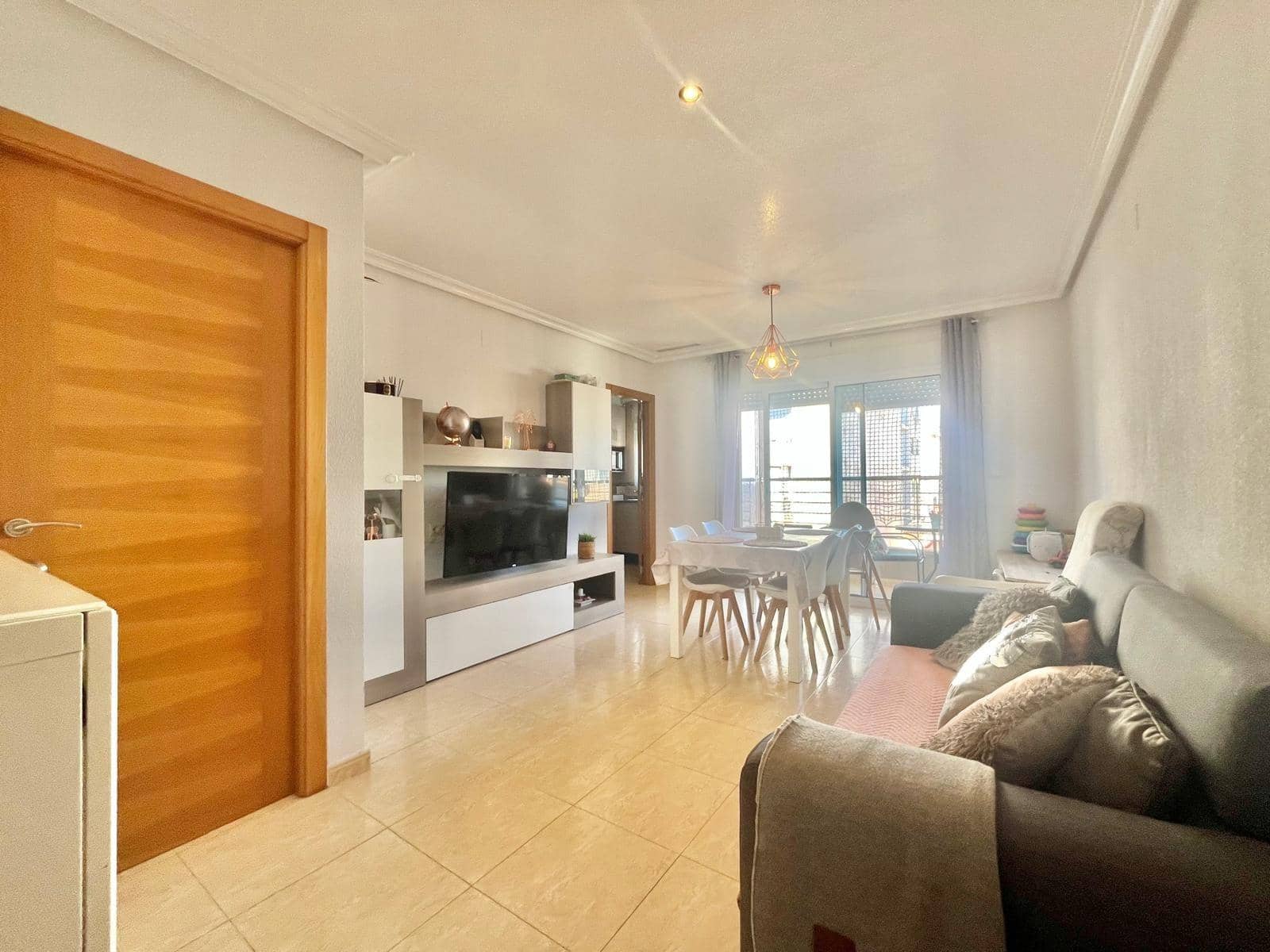 3 bedroom Apartment for sale in Torrevieja - € 196,000 (Ref: 9407977)